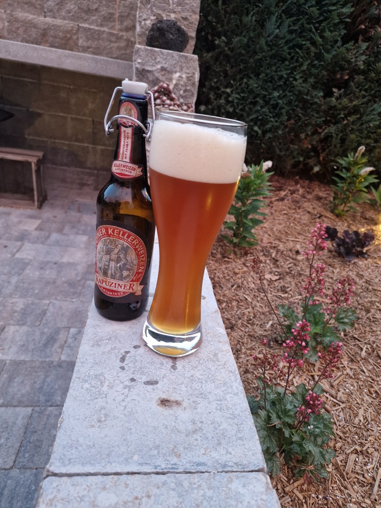 Kapuziner Keller Weißbier